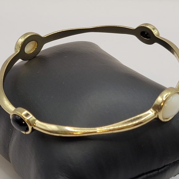Dainty Goldtone minimalist bangle with black and white faux  cabachons - Picture 8 of 11